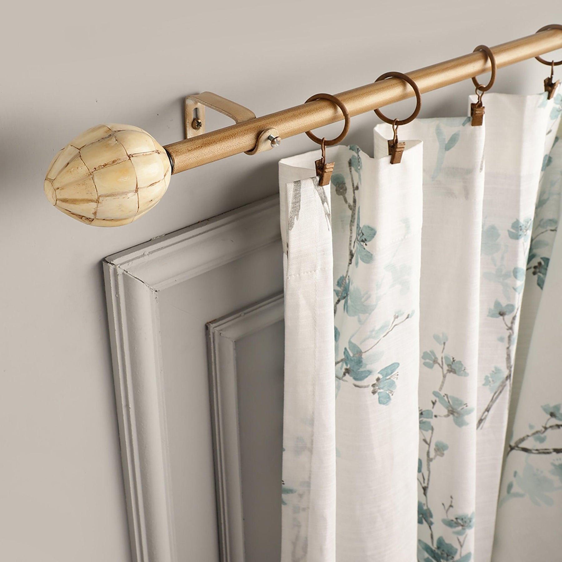 Beige Extendable Curtain Pole | 25mm | Bone-Colored Finials | 61-366cm