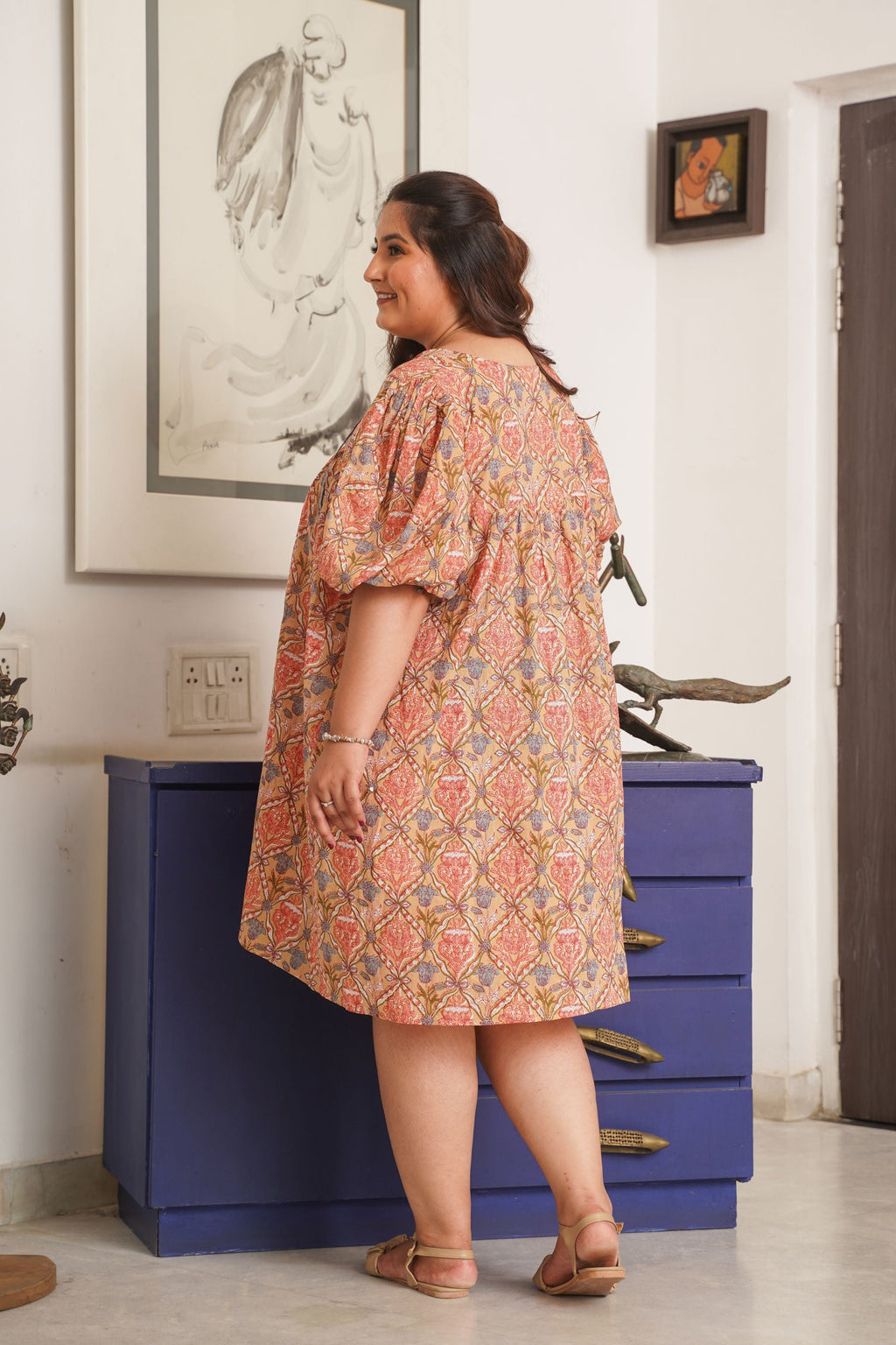 Hazelnut Short Printed Anti-Fit Cotton Dress